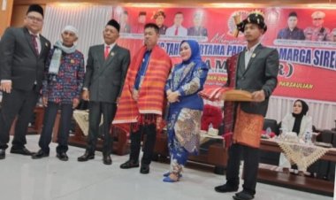 Hadiri HUT Pamagar ke-1, Bupati Rohil Serahkan Kunci Ambulance Secara Simbolis