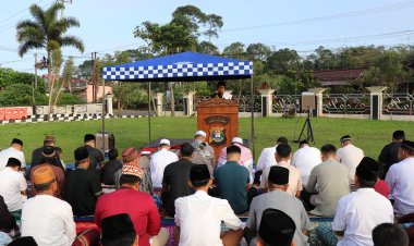 Polres Lampung Barat, Bersama Masyarakat Gelar Sholat Idul Adha 1445 H di Lapangan Apel
