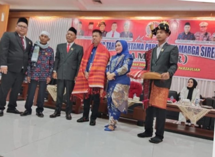 Hadiri HUT Pamagar ke-1, Bupati Rohil Serahkan Kunci Ambulance Secara Simbolis