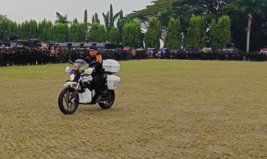 Kapolda Lampung, Uji Langsung Motor Patroli Dalam Apel Pengamanan Pilkada 2024