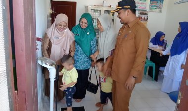 Camat Bangko Dampingi Kepala Puskesmas Bagan Punak, Tinjau PIN Polio