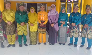 Kecamatan Simpang Kanan Gelar Upacara Peringati HUT Provinsi Riau ke-67