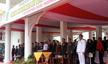 Wabup Jadi Inspektur Upacara Penurunan Bendera Peringatan HUT ke-79 Kemerdekaan RI