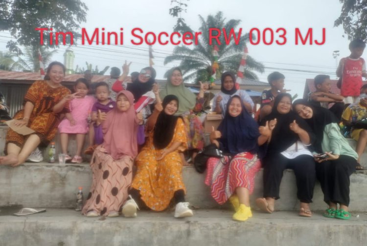 Meriahkan HUT RI ke-79, Pertandingan Mini Soccer Gunakan Daster Warnai Perlombaan