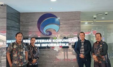 Bantuan Perangkat VSAT Gratis dari Kementrian Kominfo RI Diterima Pemkab Rohil 24 Titik