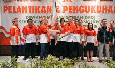 Ketum DPP PWRI Resmi Lantik Pengurus DPD PWRI Provinsi Lampung Periode 2024 - 2027