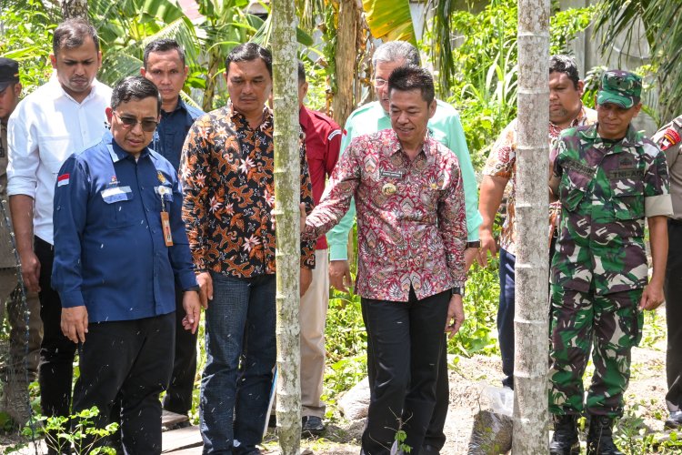 Launching dan Canangkan Kampung Patin, Parit Aman, Kecamatan Bangko Terima TJSL dari PHR