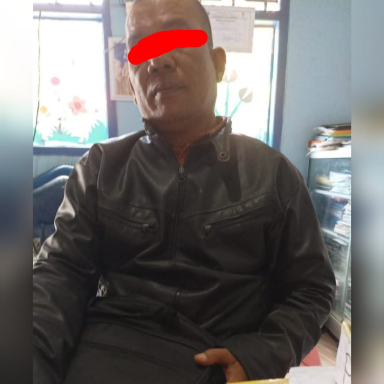 Mengaku Dapat Arahan Dinas dan Korwil, Oknum Lembaga Anti Korupsi Jual Banner di Sekolah