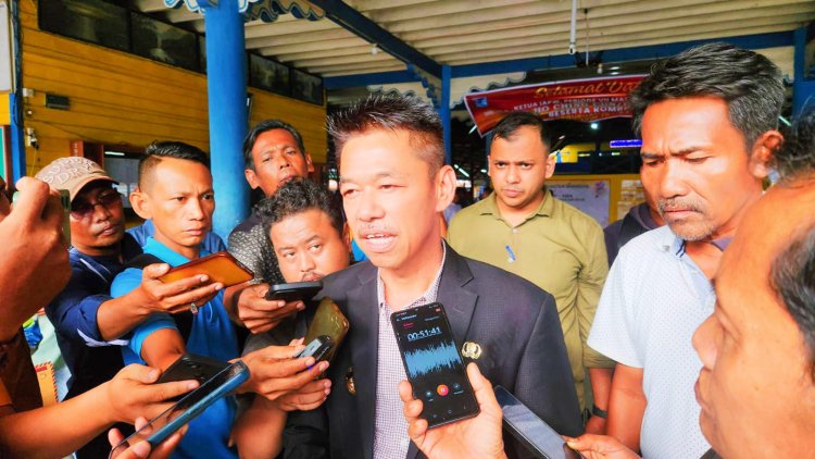 Sebagai Akses Penghubung, Jalan Sudirman Perlu Perbaikan. Ini Kata Bupati Rohil