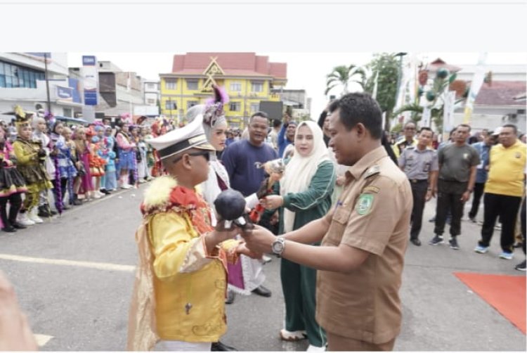 30 Sekolah Ikuti Festival Drumband dan Marching Band, Meriahkan HUT Rohil ke-25