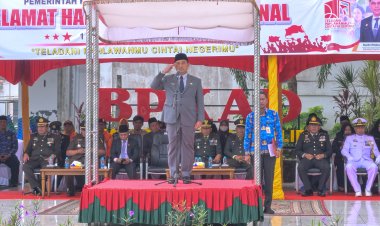 Peringati Hari Pahlawan, Pemkab Rohil Gelar Upacara dan Ziarah ke Makam Pahlawan