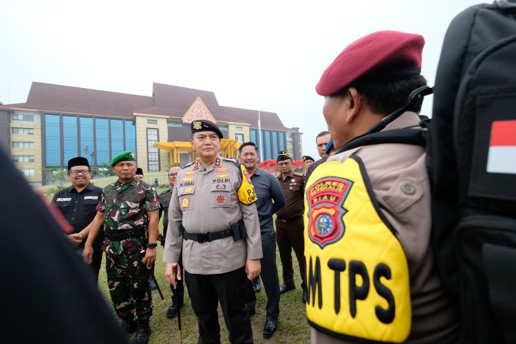 Pimpin Apel Pergeseran Personel PAM, Kapolda Riau Tegaskan Jaga Netralitas