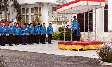 Pimpin Upacara 17 Hari Kerja, Wabup Rohil Ajak ASN Cintai Pekerjaan dan Hormati Pimpinan