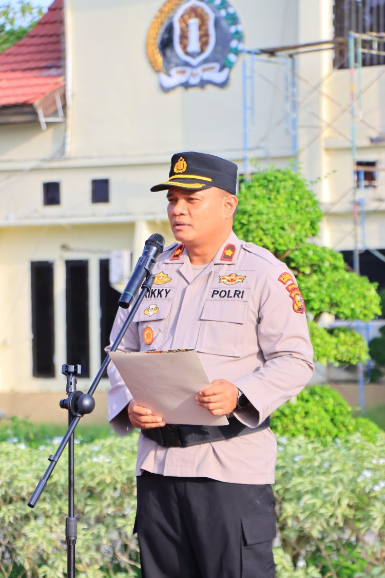 Upacara Bulanan Tahun 2025, Kapolres Rohil Beri Reward Personel Terkait ini......