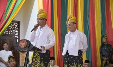Sambut Bupati dan Wakil Bupati Terpilih, LAM Rohil Gelar Tepuk Tepung Tawar