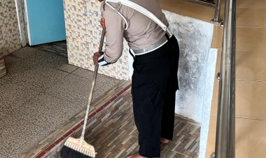 Masyarakat Cempedak Rahuk Apresiasi Kapolres Rohil Bersih-Bersih Rumah Ibadah