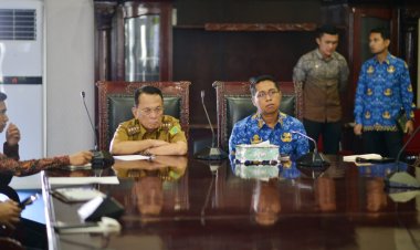 Bupati dan Wakil Bupati Rohil Rakor Zoom Meeting, Penyelenggaraan Pemerintah Daerah Bersama Mendagri