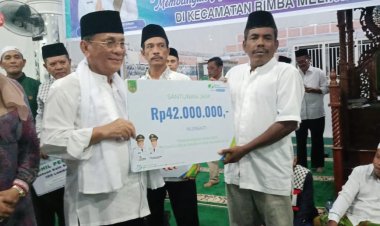Bupati Rohil Hadiri Peringatan Nuzulul Quran 1446 H di Kecamatan Rimba Melintang