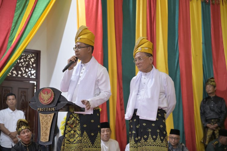 Sambut Bupati dan Wakil Bupati Terpilih, LAM Rohil Gelar Tepuk Tepung Tawar