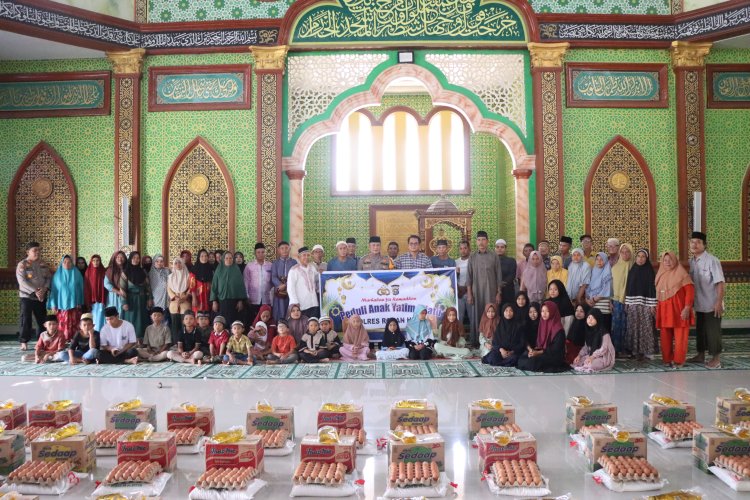 Kapolres Rohil Bagi Berkah, Salurkan Santunan ke Kaum Dhuafa dan Anak Yatim