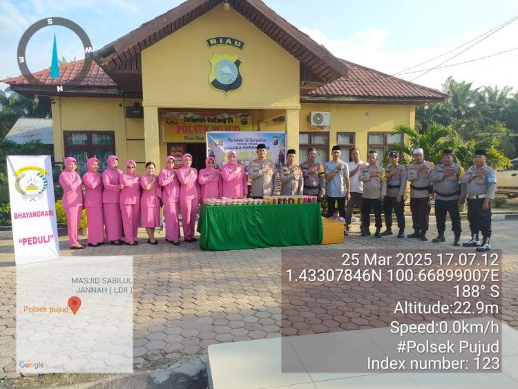 Polres Rohil Update Ops Ketupat LK 2025, Melalui Polsek Pujud dan Bhayangkari Bagi Takjil