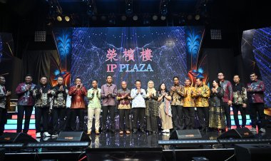 Artis Luar Negeri Tampil  di IP Plaza, Malam Even Bakar Tongkang Semarak