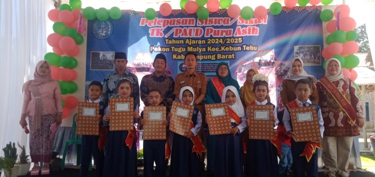 Kemeriahan Pelepasan Siswa Siswi Paud dan TK Pura Asih yang Diiringi Tarian dan Nyayian