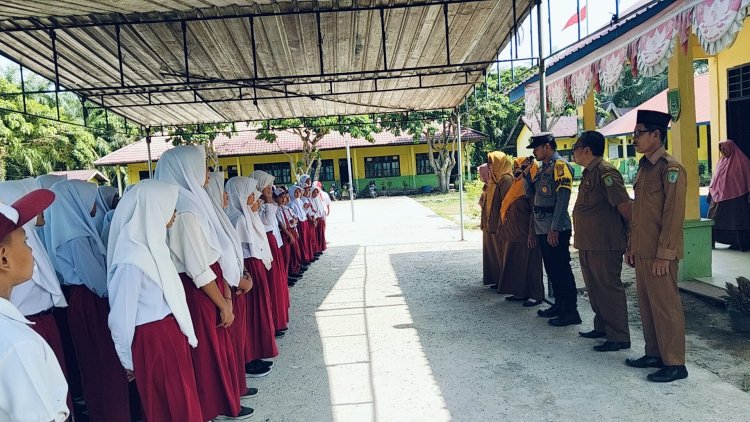 Bhabinkamtibmas Polsek Batu Hampar Sosialisasi Stop Bullying di Sekolah SDN 003 Bantaian Baru