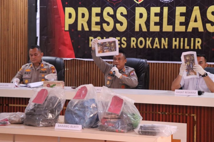 Kapolres Rohil Gelar Press Release Penangkapan Pelaku Pembunuhan Buang Mayat ke Bekoan