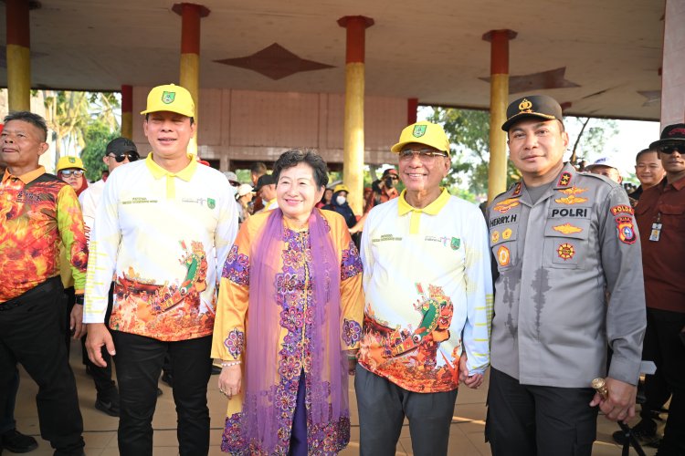 Event Bakar Tongkang, Bupati Rohil Berbaur dengan Masyarakat Tionghoa