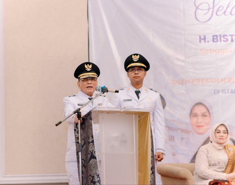 Janji Kampanye Bistamam dan Jhony Charles Segara Direalisasikan, Seragam Sekolah Gratis