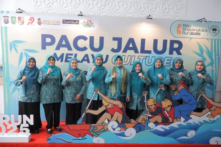 Dihadiri Ketua Umum TP-PKK, Ketua TP-PKK Rohil Hadiri Serangkaian Kegiatan di Kabupaten Siak