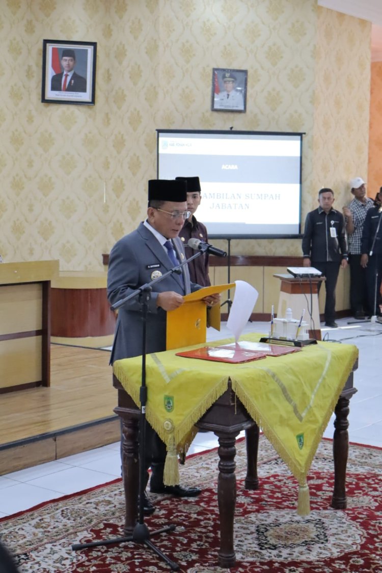 Bupati Rohil Lantik 25 Pejabat Baru, Tegaskan Jabatan sebagai Ladang Ibadah