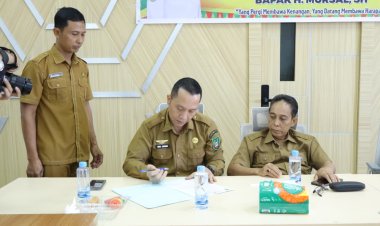 Suasana Akrab Warnai Serah Terima Jabatan dan Pisah Sambut Kepala Dinas Kominfo Rohil