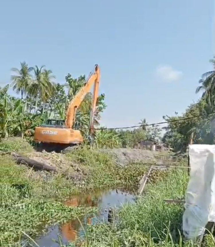 Bupati Rokan Hilir Dapat Apresiasi, Realisasi Keluhan Warga Normalisasi Sungai Sentolam