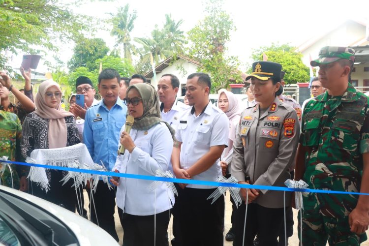 Kapolres Lampung Timur Dampingi Bupati Dalam Kegiatan Ceremony Dapur MBG SPPG di Desa Bumi Harjo