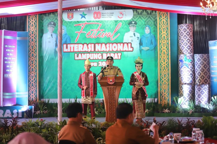 Parosil Mabsus, Minta Festival Literasi Memiliki Kesinambungan dan Implementasi Nyata ke Depan