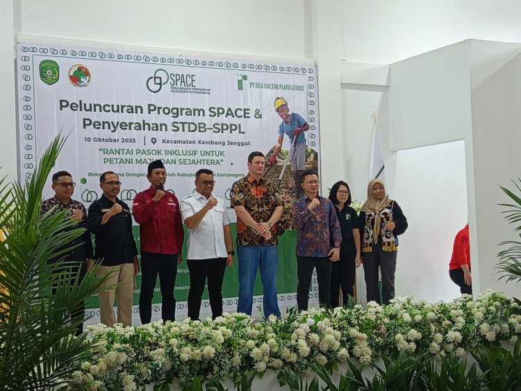 PT Rea Kaltim Plantations Luncurkan Program Space, Serahkan Sertifikasi STDB dan SPPL, Perkuat Kemitraan Petani di Kutai Kartanegara