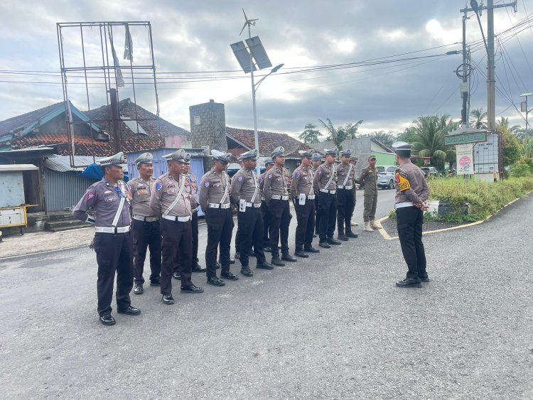 OPS zebra Krakatau,sat lantas polres pesisir barat laksanakan apel kesiapan PAM rawan pagi