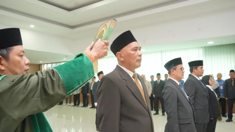 Badan Penyelenggara Jaminan Produk Halal ( BPjPH) RI, Ahmad Haikal Melantik Delapan Pejabat di Lingkungan BPJPH RI
