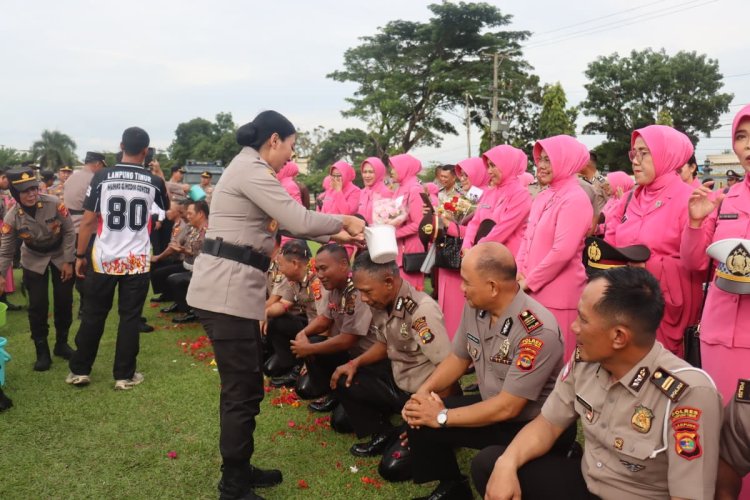 88 Personel Polres Lampung Timur Terima Kenaikan Pangkat Setingkat Lebih Tinggi
