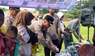‎Gerakan Pangan Murah Polres Lampung Timur Bantu Warga Jelang Idul Fitri