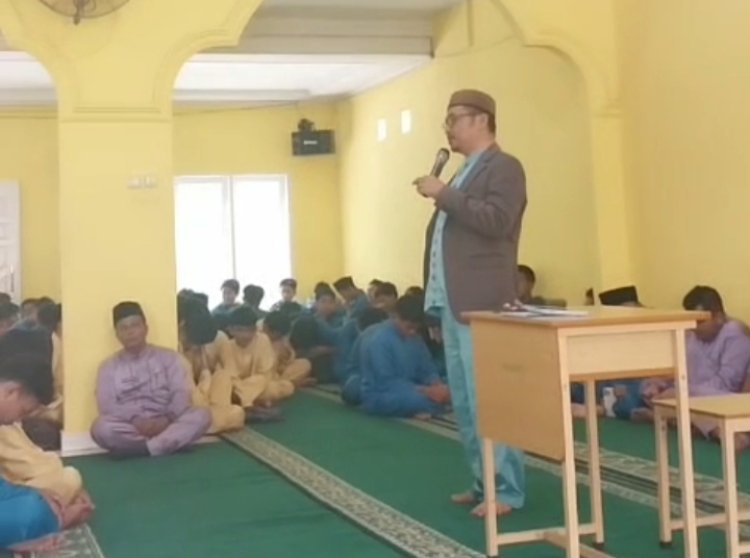 SMA Negeri 1 Siak Hulu Tutup Hari Terakhir Sekolah Ramadhan 1447 H dengan Pesantren Kilat