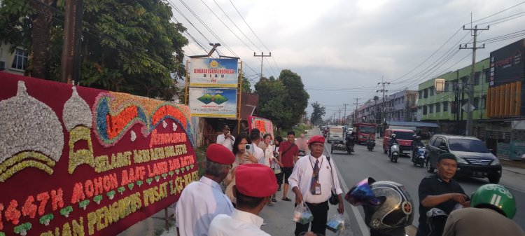 Sambut Waktu Buka Puasa, LCI Riau Bagikan 200 Takjil Gratis untuk Pengendara Bermotor