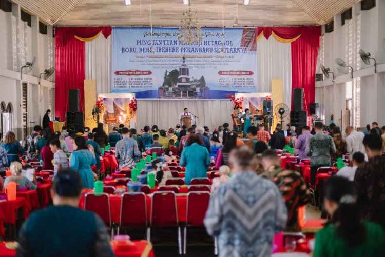 Sangat Meriah dan Ramai Pesta Bona Taon Tuan Maruji Hutagaol di Gedung HKBP Hangtuah