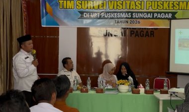 Tim Penilai Provinsi Riau dan Dinkes Kampar Lakukan Visitasi ke Puskesmas Sungai Pagar untuk Perpanjangan Izin Operasional
