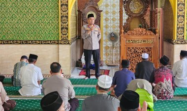 Green Harkamtibmas Siak Hulu: Kapolsek Sampaikan Himbauan Kamtibmas kepada Jemaah Masjid Al Huda Pangkalan Baru