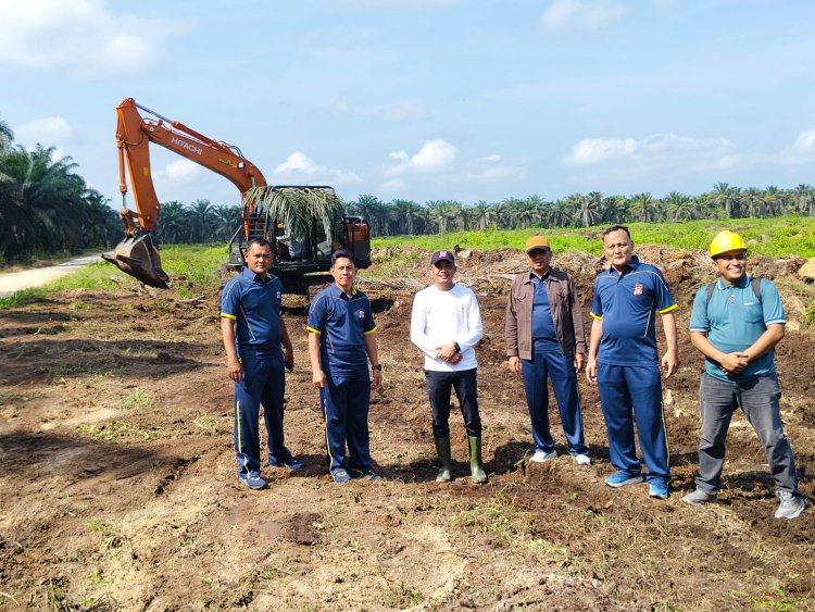 Dukung Ketahanan Pangan, Kapolsek Siak Hulu Tinjau Lahan 10 Hektare Rencana Tanam Jagung Pipil Koppsa M