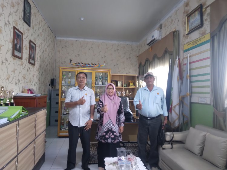 Siap Sambut TKA,  SDN 17 Pekanbaru Gelar Gotong Royong dan Rapat Persiapan Sebelum Asesmen Dimulai