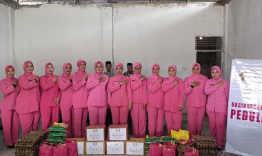Sinergi Bhayangkari, Ranting Siak Hulu Salurkan Bantuan Sembako dari Ketua Cabang Polres Kampar